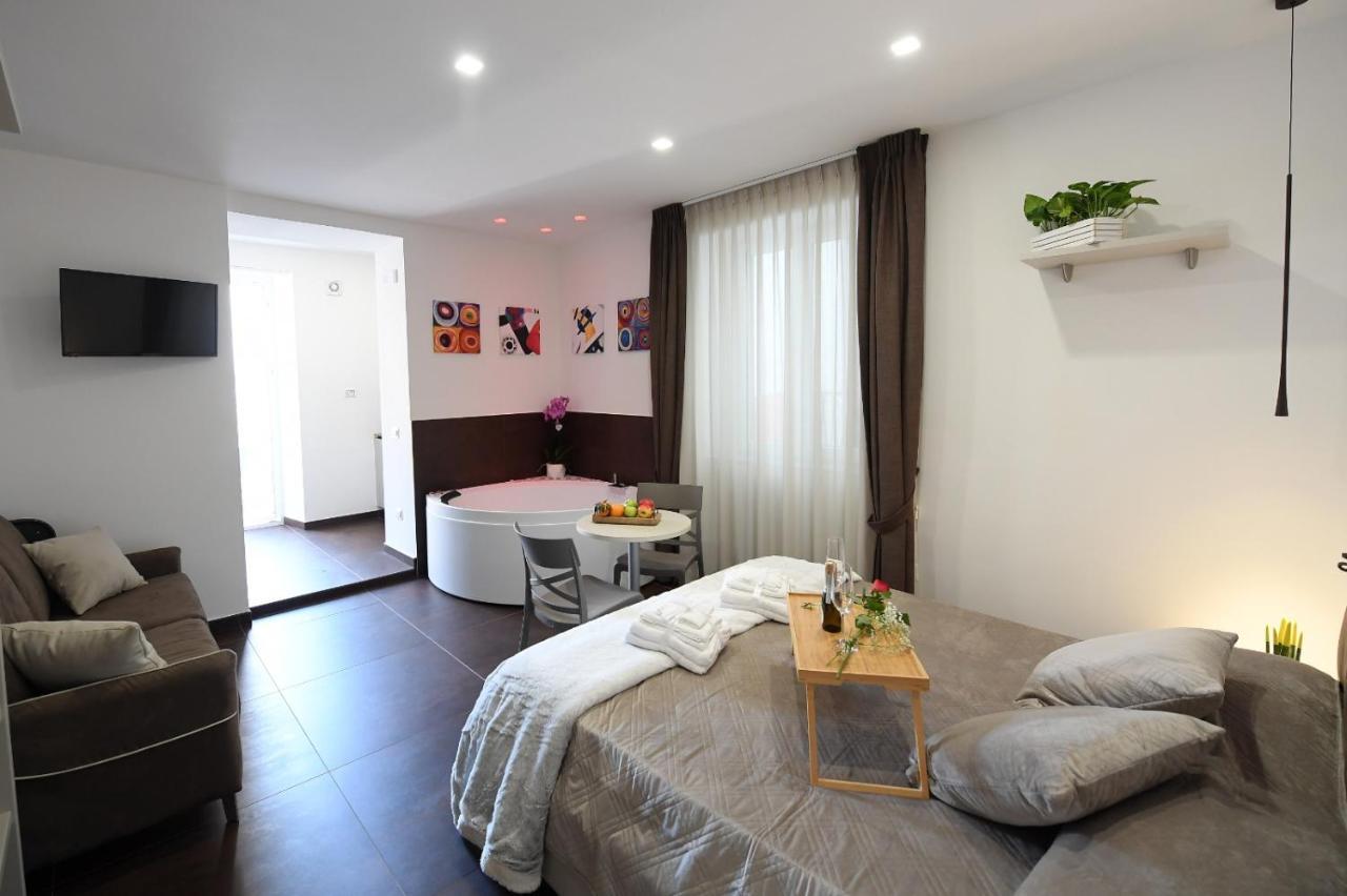 B&B In Centro Storico Σαλέρνο Εξωτερικό φωτογραφία